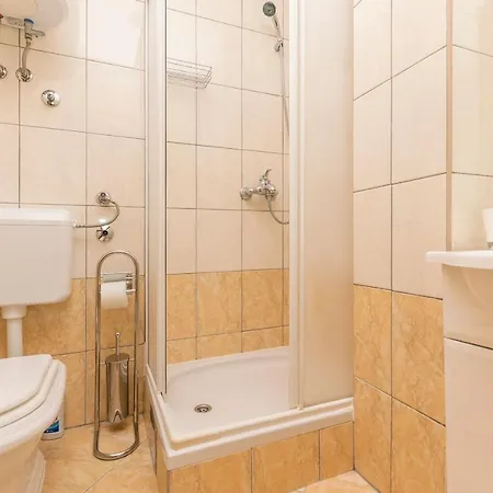 Ljubica Apartment *