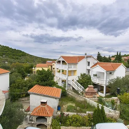 Apartment Ljubica *